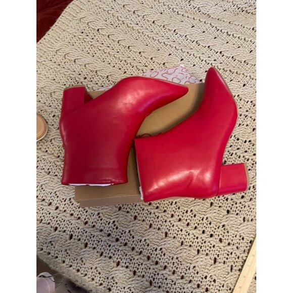 Womens Sugar Red Smooth Wide Width Ankle Boots Size 9W With 2-Inch Block Heel‎ - Picture 9 of 16